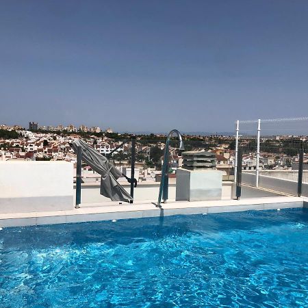 Modern Apartment In Torrevjea 200M From The Loccos Beach Torrevieja Exterior photo
