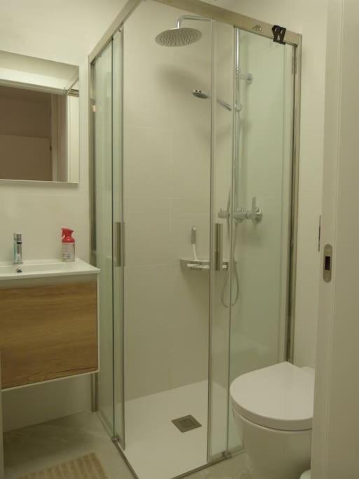 Modern Apartment In Torrevjea 200M From The Loccos Beach Torrevieja Exterior photo